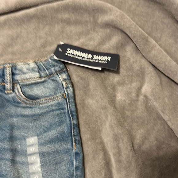 NWT OshKosh skimmer short - Picture 4 of 6